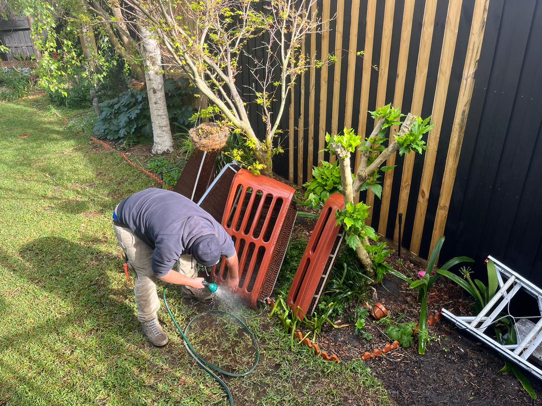 Surrey air technician doing air conditioning service Surrey Hills, VIC 3127
