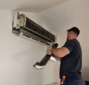 Surrey air technician providing top notch split system air conditioning installation